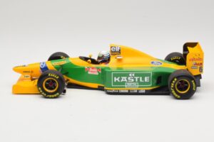 Benetton Ford B193B #5 R. Patrese 3rd Place British GP 1993 Minichamps 1:18 110930906 Metal - imagem 3 de 6