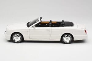 Bentley Azure Glacier White Minichamps 1:18 100139502 Metal - imagem 4 de 8