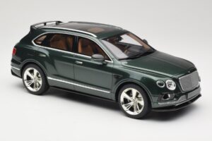 Bentley Bentayga Styling Pack Verde GT Spirit 1:18 GT133 Resina - imagem 4 de 6