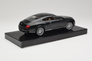 Bentley Continental GT British Racing Green Minichamps 1:18 BL570 Metal - imagem 4 de 8
