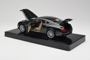 Bentley Continental GT Cumbrian Verde Minichamps 1:18 103139623 Metal - imagem 5 de 8