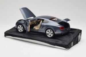 Bentley Continental GT Grey Metallic Minichamps 1:18 100139920 Metal - imagem 5 de 8