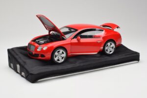 Bentley Continental GT St. James Red Minichamps 1:18 100139922 Metal - imagem 2 de 8