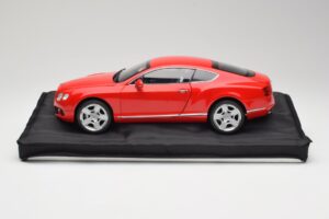 Bentley Continental GT St. James Red Minichamps 1:18 100139922 Metal - imagem 4 de 8