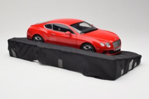 Bentley Continental GT St. James Red Minichamps 1:18 100139922 Metal - imagem 6 de 8