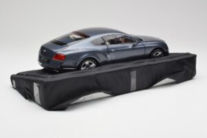 Bentley Continental GT Thunder Cinzento Minichamps 1:18 BL835 - imagem 3 de 8