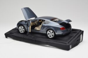 Bentley Continental GT Thunder Cinzento Minichamps 1:18 BL835 - imagem 5 de 8