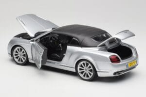 Bentley Continental Supersports Cabriolet 1ª Geração Prata Bburago 1:18 18-11037S Metal - imagem 5 de 8