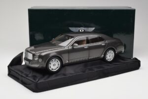 Bentley Mulsanne Brodgar Metallic Minichamps 1:18 BL843 Metal - imagem 8 de 8