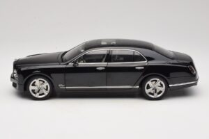 Bentley Mulsanne Speed Onyx Black Kyosho 1:18 08910NX Metal - imagem 4 de 8