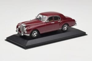 Bentley S1 Continental Flying Spur Bordô Minichamps 1:43 436139550 Metal - imagem 2 de 4