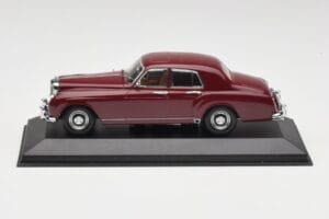 Bentley S1 Continental Flying Spur Bordô Minichamps 1:43 436139550 Metal