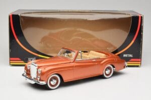 Bentley Type S2 Mulliner Cabriolet Tudor Laranja Metálico Solido 1:18 8007 Metal - imagem 8 de 8