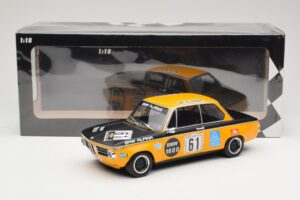 BMW 1600-2 BMW Alpina #61 R. Herzog / N. Lauda DNF 6 Hours Nurburgring 1970 Minichamps 1:18 155702661 Metal - imagem 6 de 6