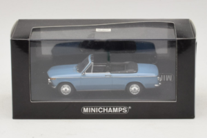BMW 1600 Cabriolet Azul Minichamps 1:43 80420396188 Metal - imagem 4 de 4