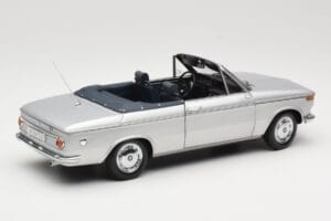BMW 1600 Cabriolet Prata Minichamps 1:18 80430145819 Metal - imagem 3 de 8