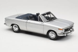 BMW 1600 Cabriolet Prata Minichamps 1:18 80430145819 Metal - imagem 6 de 8