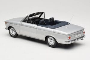 BMW 1600 Cabriolet Prata Minichamps 1:18 80430145819 Metal - imagem 7 de 8