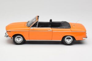 BMW 1600 Cabriolet Laranja Minichamps 1:18 100021030-O Metal - imagem 4 de 8