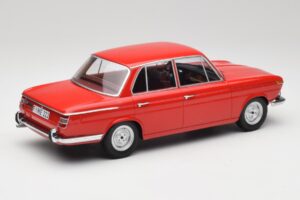 BMW 1800 Ti Carmim Vermelho Minichamps 1:18 107024001 Metal - imagem 2 de 6