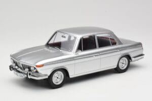 BMW 1800 Ti Prata Minichamps 1:18 107024000 Resina