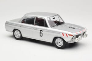 BMW 1800 TiSA #6 J. Munaron / K. Eppelein 24 Hours of Spa 1965 Minichamps 1:18 155652906 Metal - imagem 4 de 6
