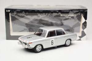 BMW 1800 TiSA #6 J. Munaron / K. Eppelein 24 Hours of Spa 1965 Minichamps 1:18 155652906 Metal - imagem 6 de 6