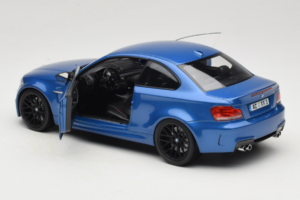 BMW 1M Coupe E82 Blue Metallic Minichamps 1:18 110020025 Metal - imagem 5 de 8