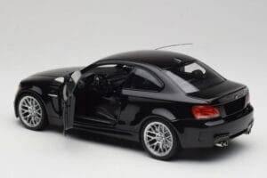 BMW 1M Coupe E82 Black Metallic Minichamps 1:18 110020021 Metal - imagem 5 de 8