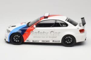 BMW 1M Coupe E82 Safety Car MotoGP 2011 Minichamps 1:18 110020040 Metal - imagem 4 de 8