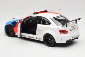 BMW 1M Coupe E82 Safety Car MotoGP 2011 Minichamps 1:18 110020040 Metal - imagem 5 de 8