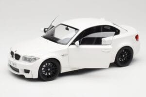 BMW 1M Coupe E82 Branco Minichamps 1:18 110020022 Metal - imagem 2 de 8