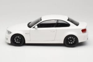 BMW 1M Coupe E82 Branco Minichamps 1:18 110020022 Metal - imagem 4 de 8