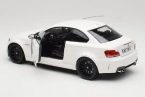 BMW 1M Coupe E82 Branco Minichamps 1:18 110020022 Metal - imagem 5 de 8