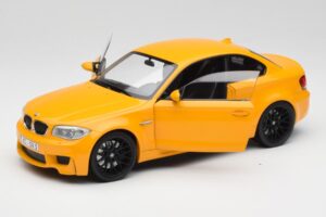 BMW 1M Coupe E82 Amarelo Minichamps 1:18 110020026 Metal - imagem 2 de 8