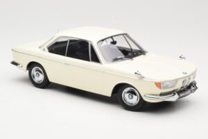 BMW 2000 CS Coupe Creme KK-Scale 1:18 KKDC180121 Metal - imagem 4 de 6