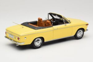 BMW 2002 Cabriolet Verde Brilhante Minichamps 1:18 80430145820 Metal - imagem 3 de 8