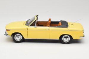 BMW 2002 Cabriolet Verde Brilhante Minichamps 1:18 80430145820 Metal - imagem 4 de 8