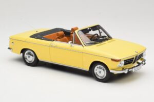 BMW 2002 Cabriolet Verde Brilhante Minichamps 1:18 80430145820 Metal - imagem 6 de 8
