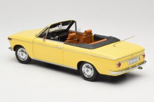 BMW 2002 Cabriolet Verde Brilhante Minichamps 1:18 80430145820 Metal - imagem 7 de 8