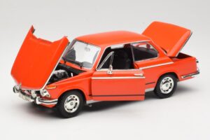 BMW 2002 E10 ti Laranja Anson 1:18 30386 Metal - imagem 2 de 8