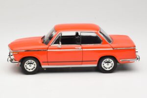BMW 2002 E10 ti Laranja Anson 1:18 30386 Metal - imagem 4 de 8