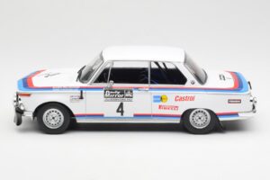 BMW 2002 #4 B. Waldegard / H. Thorzelius RAC Rally 1973 IXO 1:18 18RMC163 Metal - imagem 3 de 6