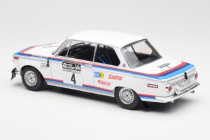 BMW 2002 #4 B. Waldegard / H. Thorzelius RAC Rally 1973 IXO 1:18 18RMC163 Metal - imagem 5 de 6