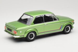 BMW 2002 Turbo Green Metallic Minichamps 1:18 155026206 Metal - imagem 2 de 6