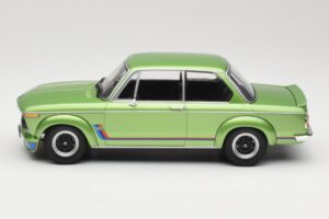 BMW 2002 Turbo Green Metallic Minichamps 1:18 155026206 Metal - imagem 3 de 6