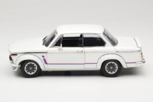 BMW 2002 Turbo E10 Branco Anson 1:18 30393 Metal - imagem 4 de 8