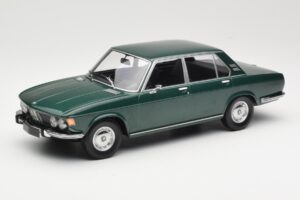 BMW 2500 E3 Green Metallic Minichamps 1:18 155029201 Metal
