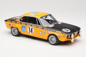 BMW 2800 CS BMW Alpina #14 H. Kelleners / G. Huber Winners 24 Hours of Spa 1970 Minichamps 1:18 155702714 Metal - imagem 4 de 6
