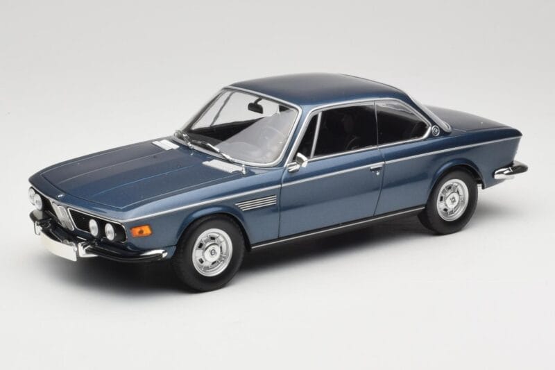 BMW 2800 CS E9 Azul Metálico Minichamps 1:18 155028032 Metal